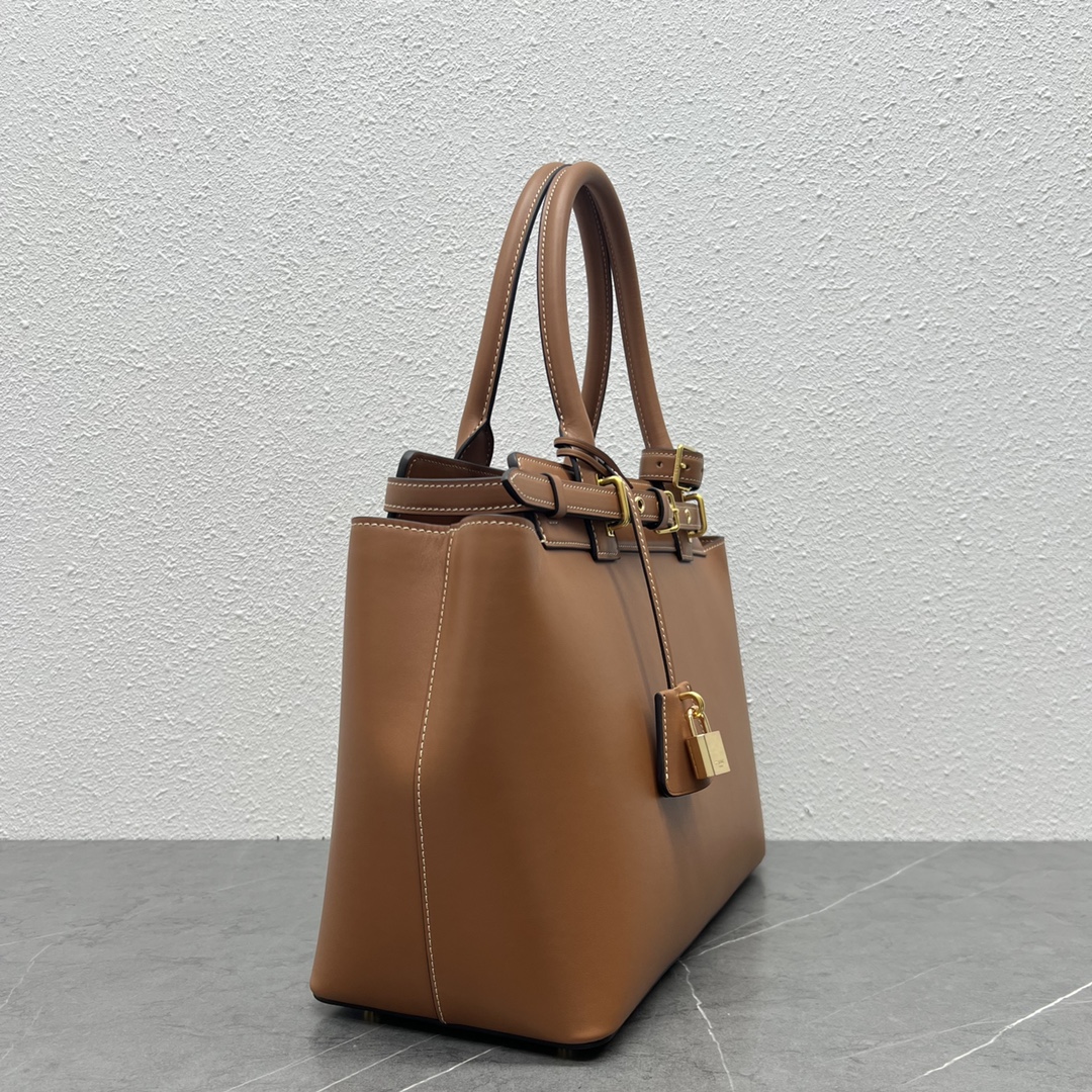 Celine Conti Bag Handbag In Supple Calfskin Tan 199873